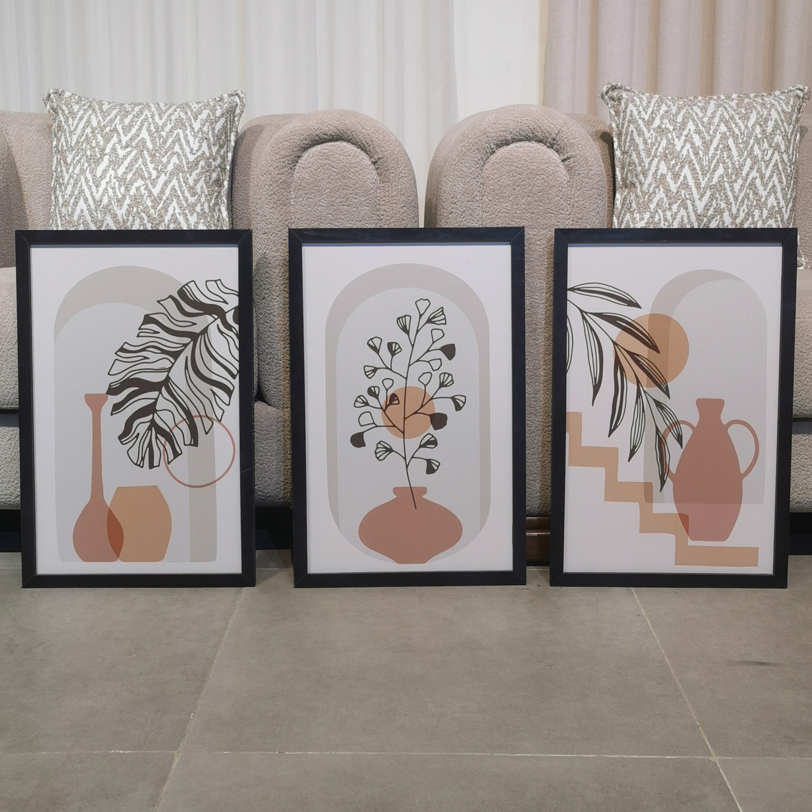 لوحات ظلال الأقواس والنخيل